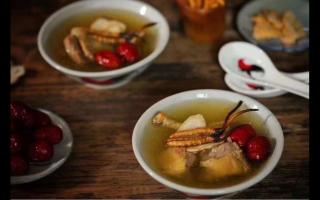冬蟲夏草的食用方法！冬蟲夏草燉雞湯！